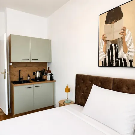 Klimatisiertes Ruhiges Altstadt-studio Im Zentrum - Herrenplatz * Sankt Poelten