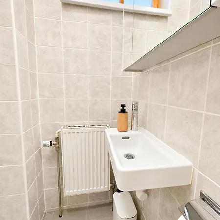 Klimatisiertes Ruhiges Altstadt-studio Im Zentrum - Herrenplatz Appartement *